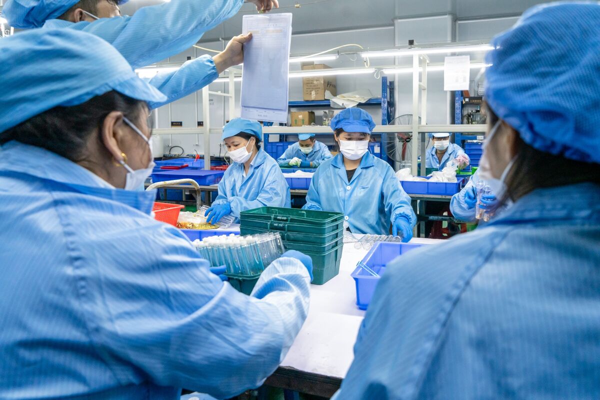 Featured image for China's Factory Activity Remains Contracted Amidst Trade Tensions and Tariff Relief