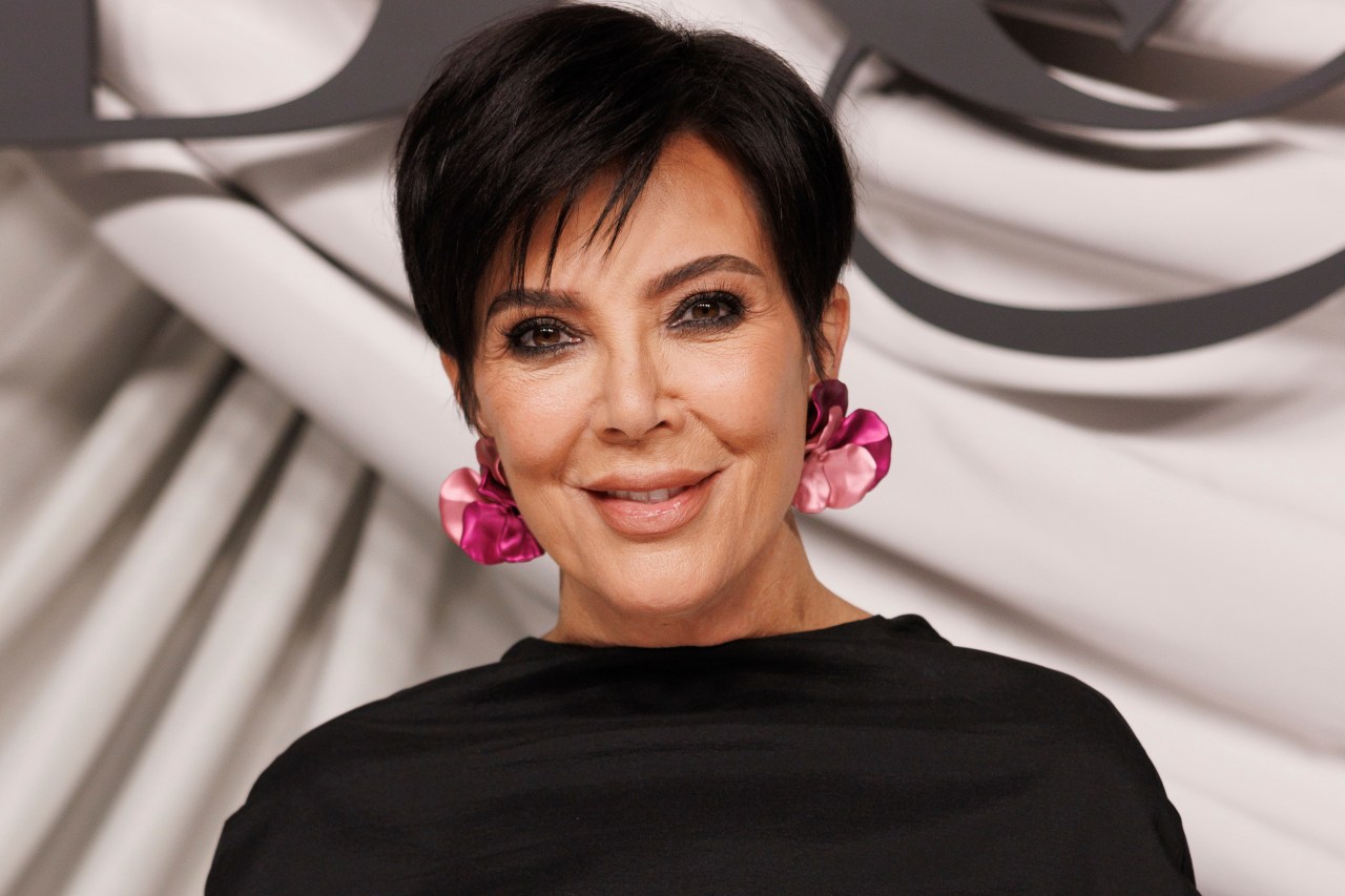 Featured image for "Kris Jenner Mourns the Loss of Sister Karen Houghton"