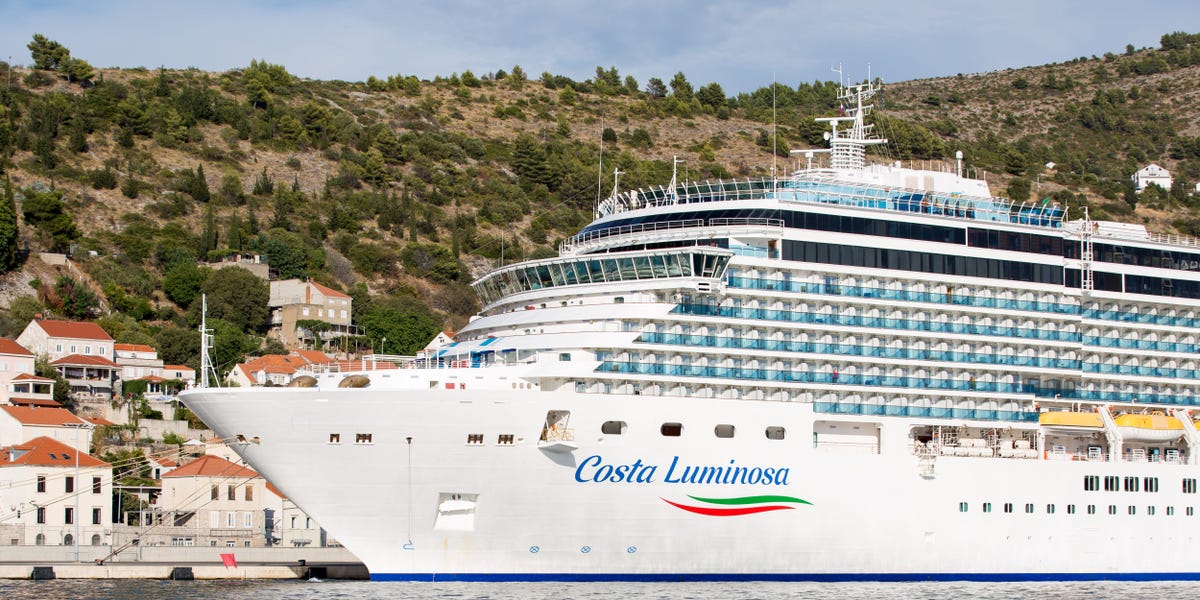 "Pregnant Woman Denied Boarding on Carnival Cruise: The Astonishing Reason"