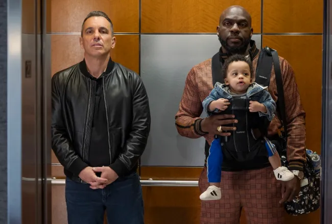 Featured image for Lisa Kudrow Shines in Netflix's Twisty Mystery 'No Good Deed'