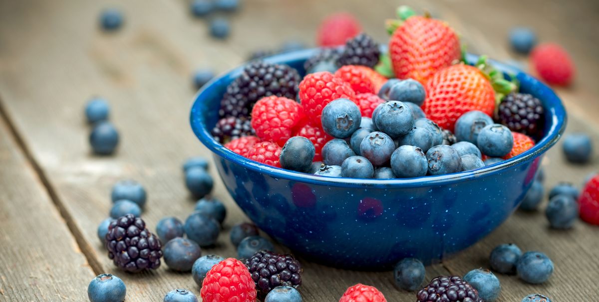 Featured image for Dietitians Reveal the Most Nutritious Berry