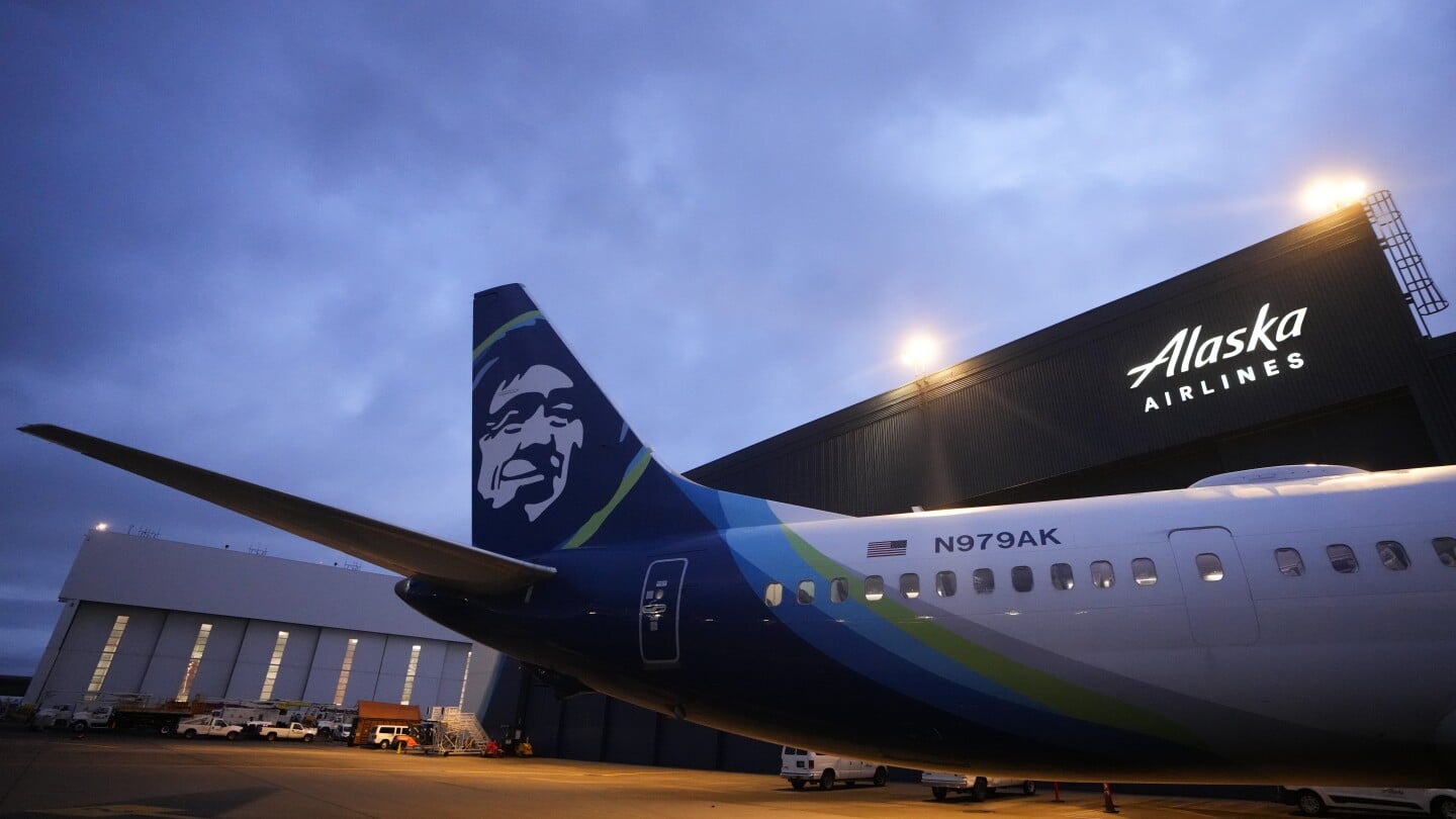 Featured image for "Alaska Airlines Receives $160 Million Compensation from Boeing for In-Flight Panel Blowout"