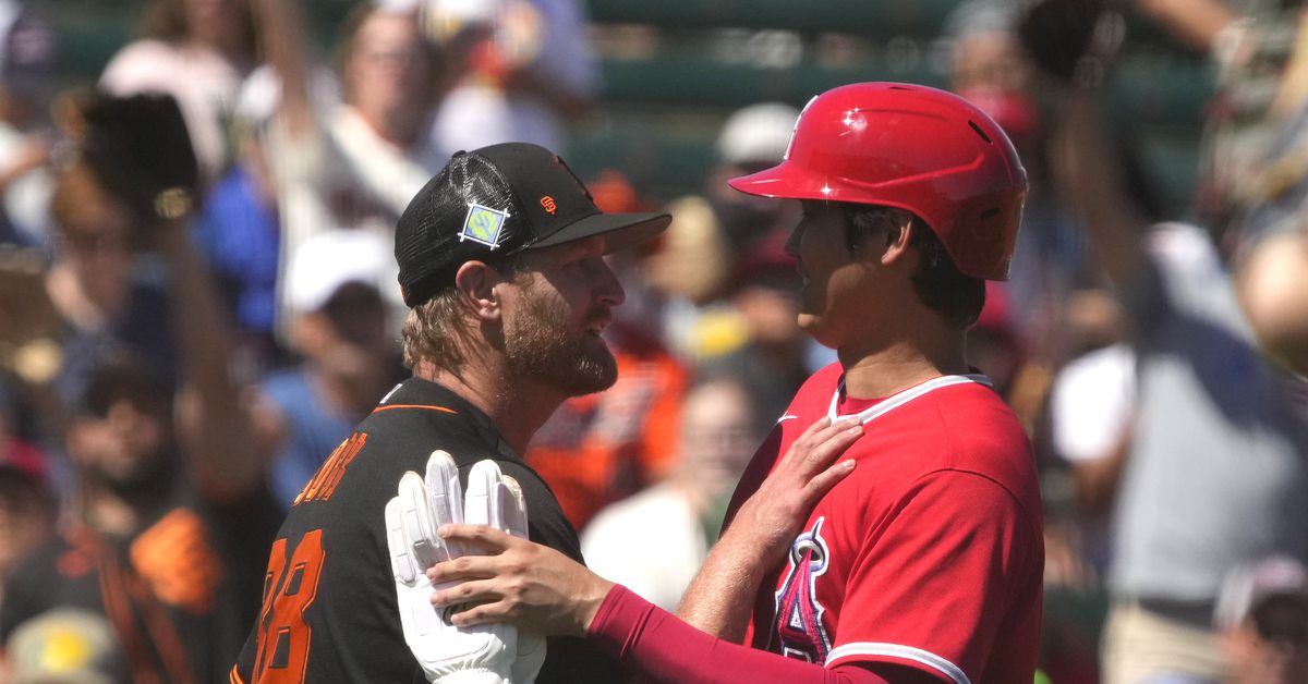 "Giants' Alex Cobb Successfully Recruits Shohei Ohtani at All-Star Game"