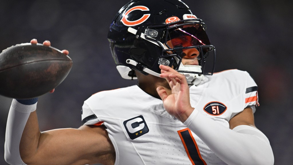 "NFL Teams Eyeing Justin Fields in Potential Trades as Steelers Stick with Young Quarterback Strategy"
