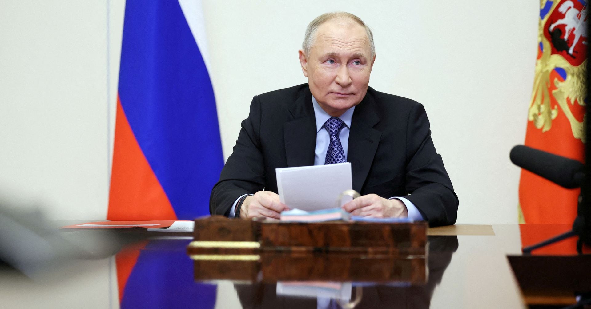 "U.S. Rejects Putin's Ukraine Ceasefire Proposal, Calls for No Negotiations with Russia"