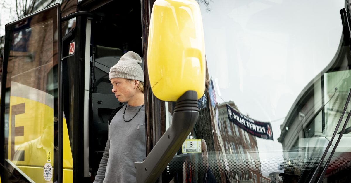 "Rookie Jackson Holliday Takes the Field for Orioles Debut"