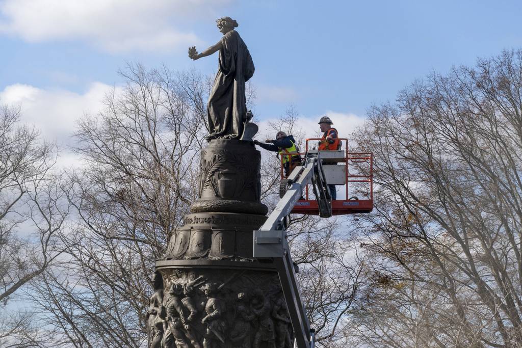 Featured image for Judge's Order Preserves Confederate Memorial at Arlington Cemetery