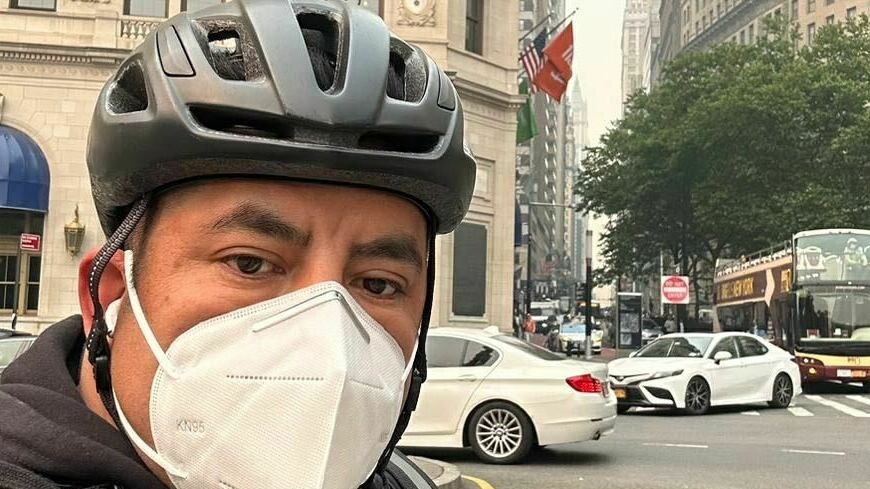 Wildfire Smoke Puts Food Delivery Workers at Risk on East Coast