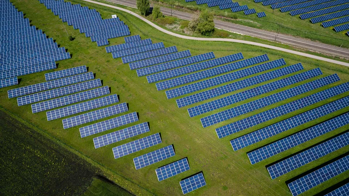 Europe's Solar Power Surpasses Coal and Becomes the Main Energy Source