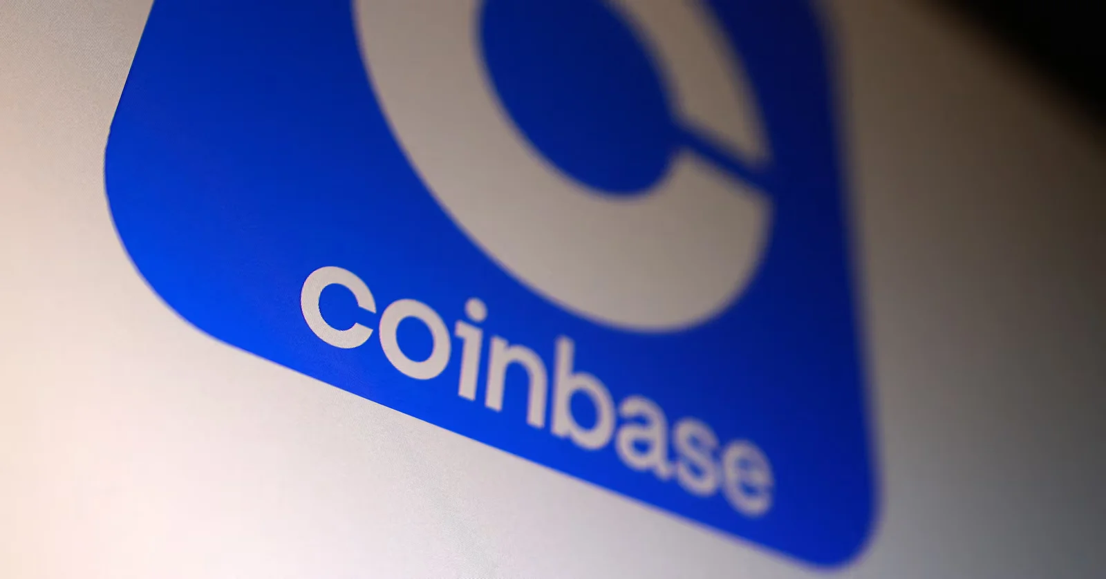 Coinbase opposition stalls Senate crypto regulation bill