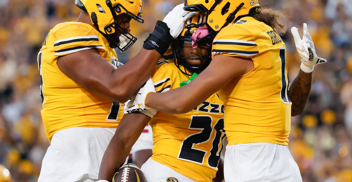 Featured image for Missouri Tigers remain undefeated after dominant UMass victory