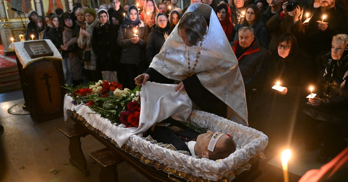 "Navalny's Final Farewell: Defiance and Hope in Russia"