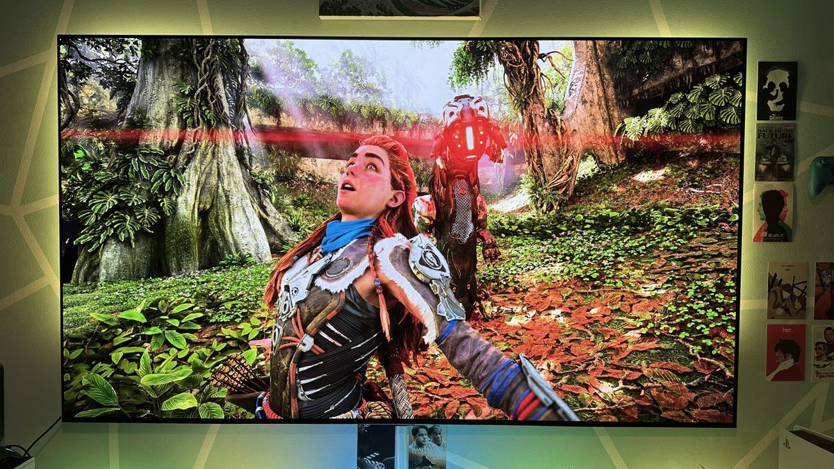 Featured image for "Horizon Forbidden West PC: Stunning Visuals, VRAM Challenges, and Nvidia Driver Updates"