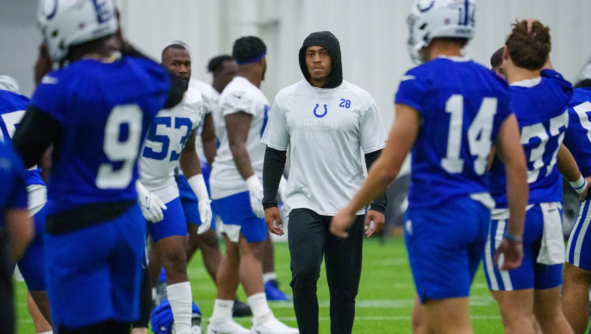 RB Jonathan Taylor Denies Back Injury Reports, Considers Trade Amidst Contract Concerns