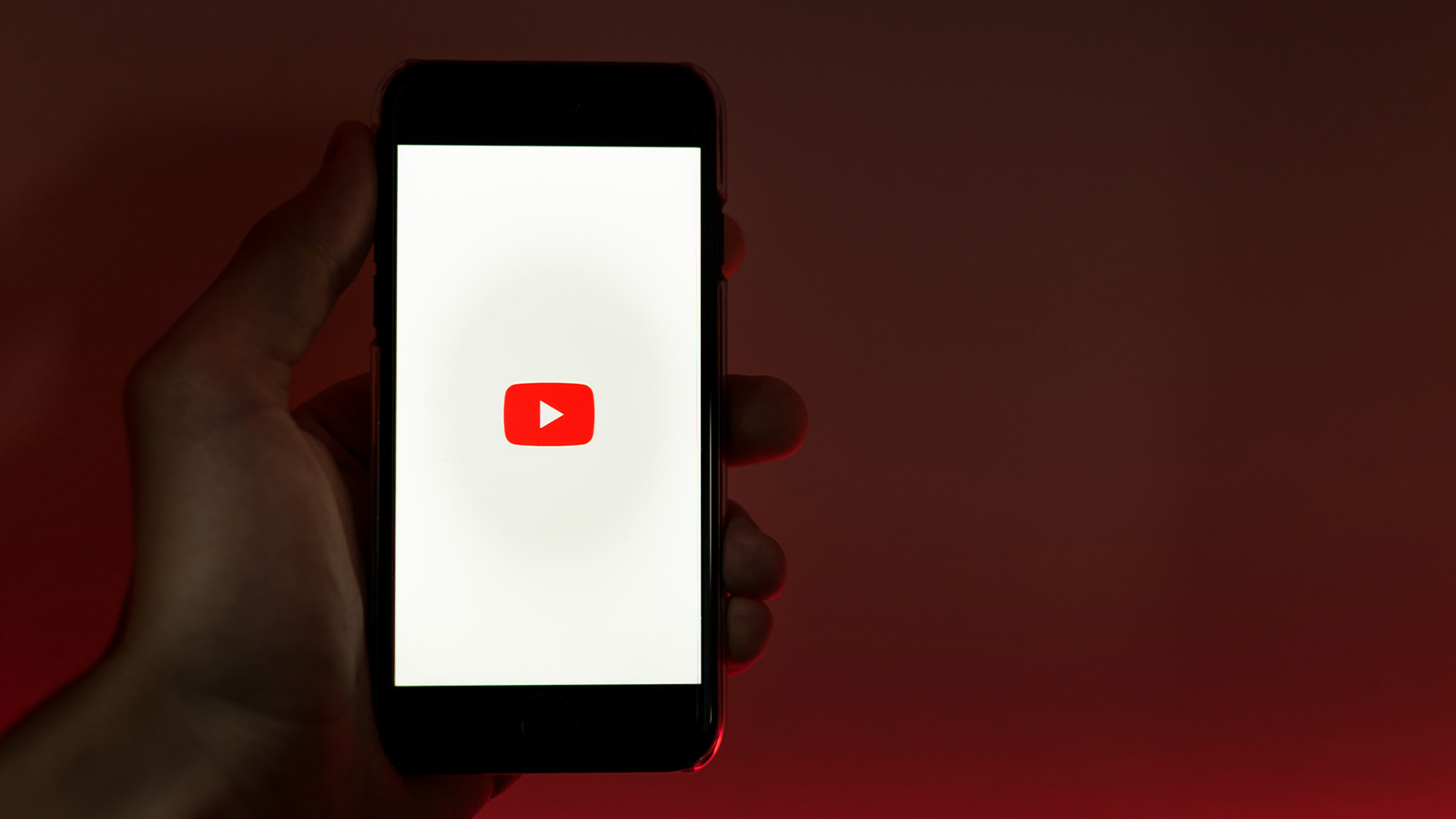 Featured image for "YouTube Shorts Launches Livestream Feature to Compete with TikTok"
