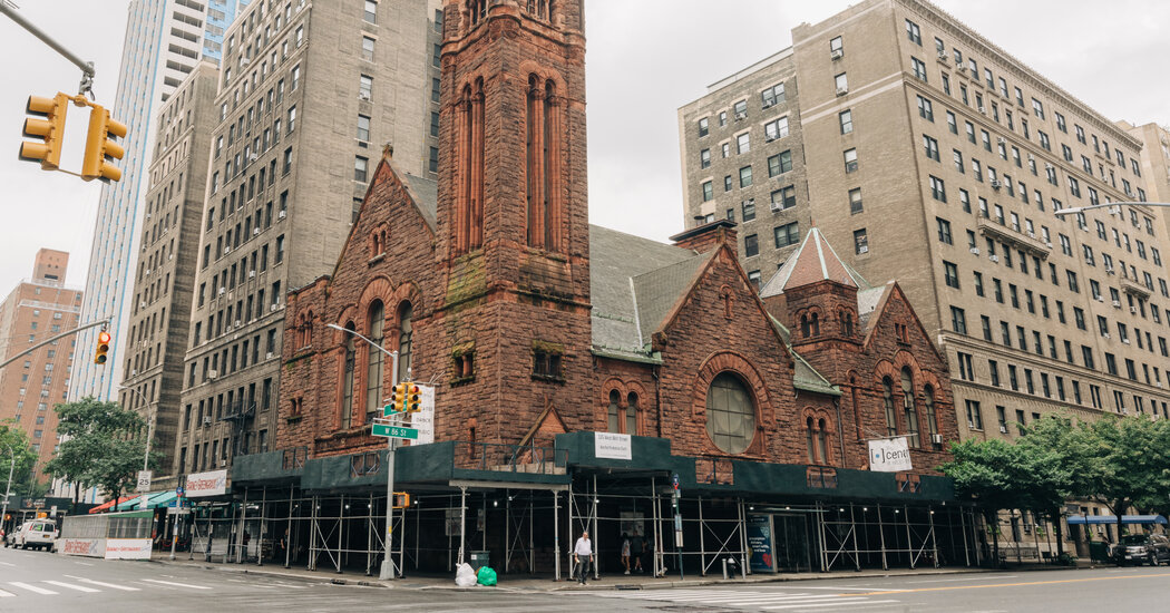 Celebrities Rally to Save Deteriorating Church