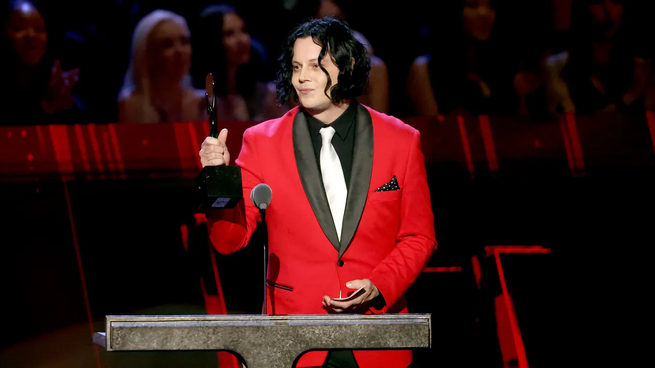Featured image for White Stripes Inducted into Rock Hall 2025 with Star-Studded Tribute