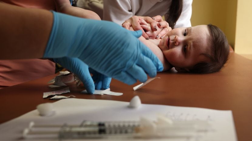 Pediatric Hospitals Overwhelmed by Surge in RSV Cases