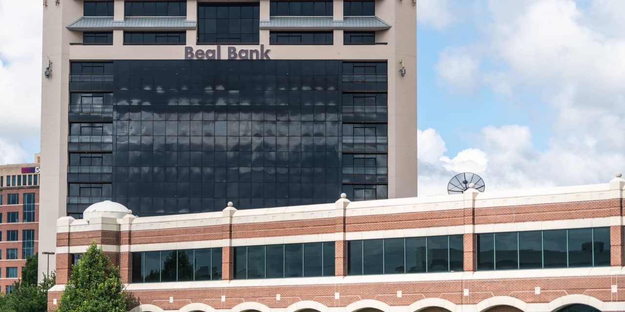 "America's Richest Banker Andy Beal Bets Big on Inflation with Massive Bond Investment"