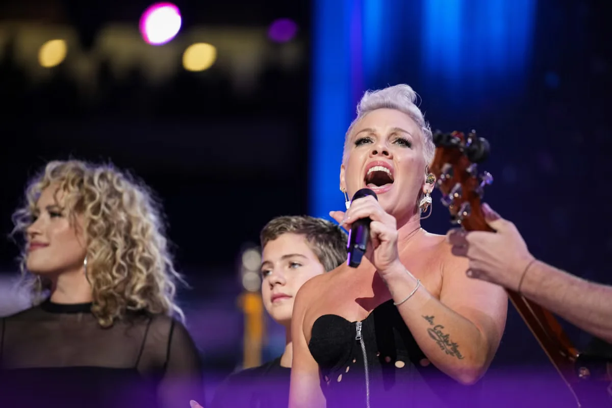 Pink cancels two Mexico City shows due to unforeseen logistics issue