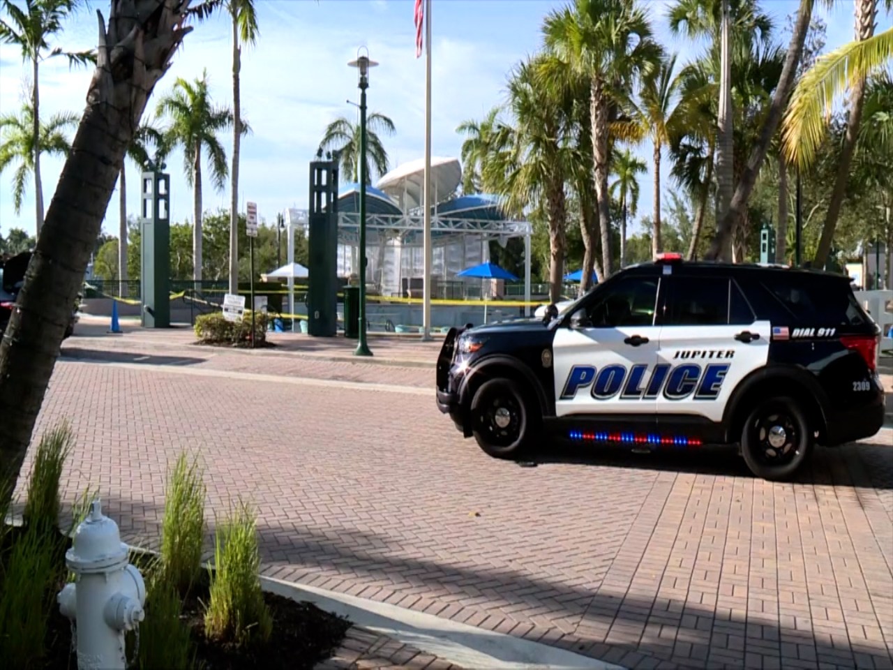 Fatal Electric Shock at Florida Shopping Center Fountain Leaves 1 Dead, 4 Injured