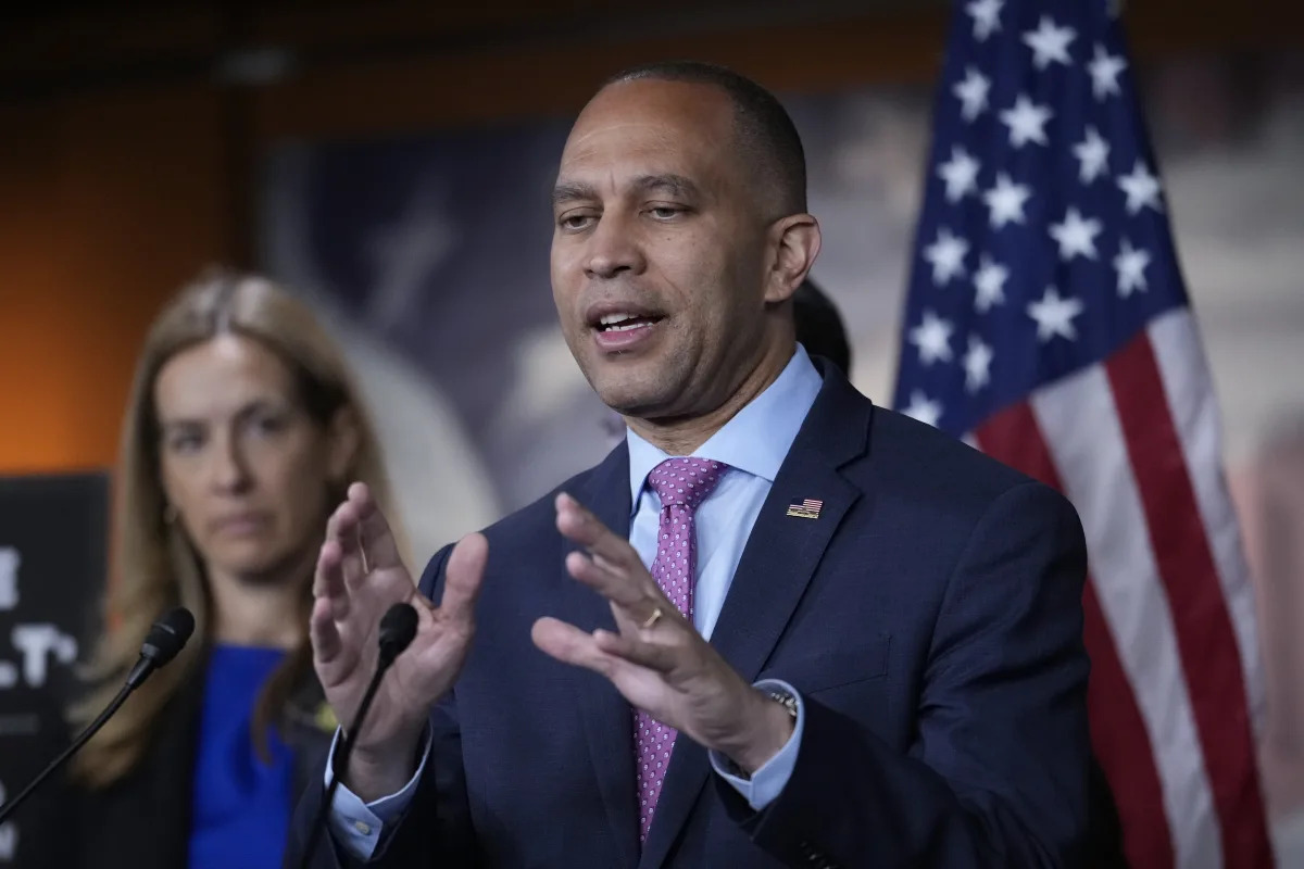 Hakeem Jeffries Clueless About Kevin McCarthy's Remarks
