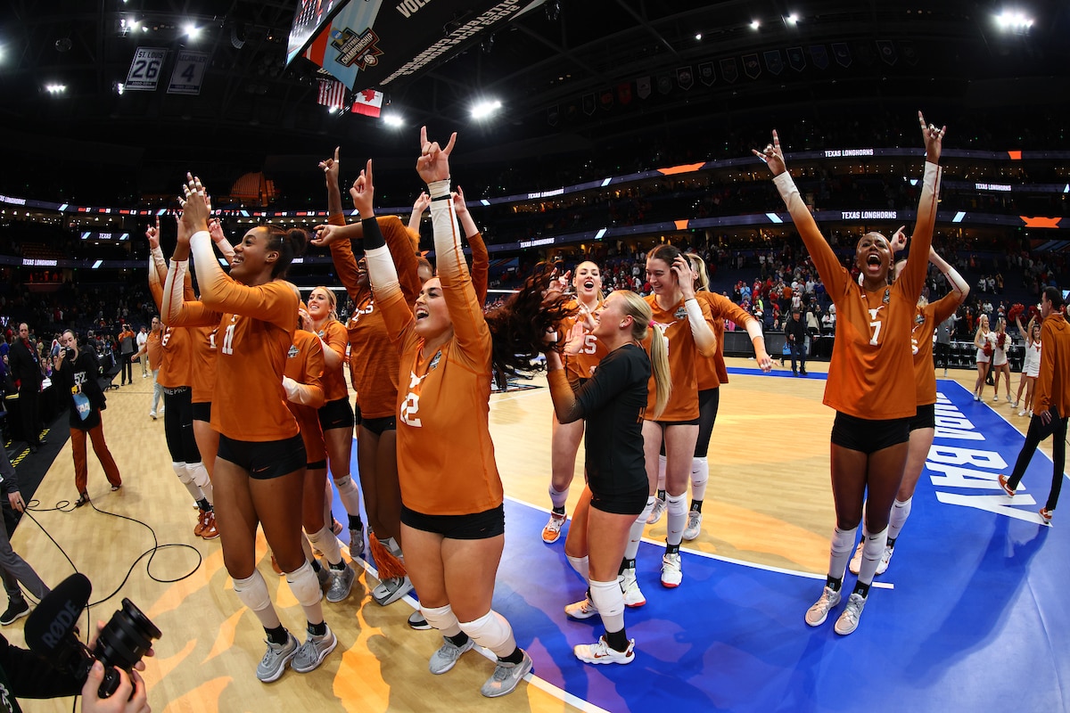 Texas triumphs over Wisconsin in NCAA Women's Volleyball Semifinals