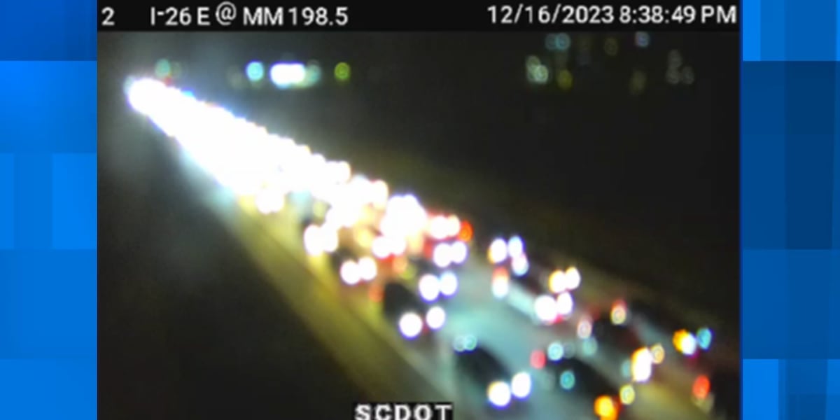 Featured image for Traffic Chaos: I-26 Eastbound Shut Down in Summerville due to Police Incident