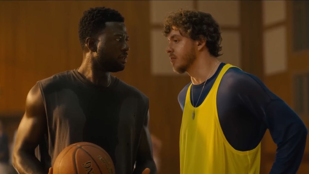 Contemporary 'White Men Can't Jump' Remake Misses the Mark.