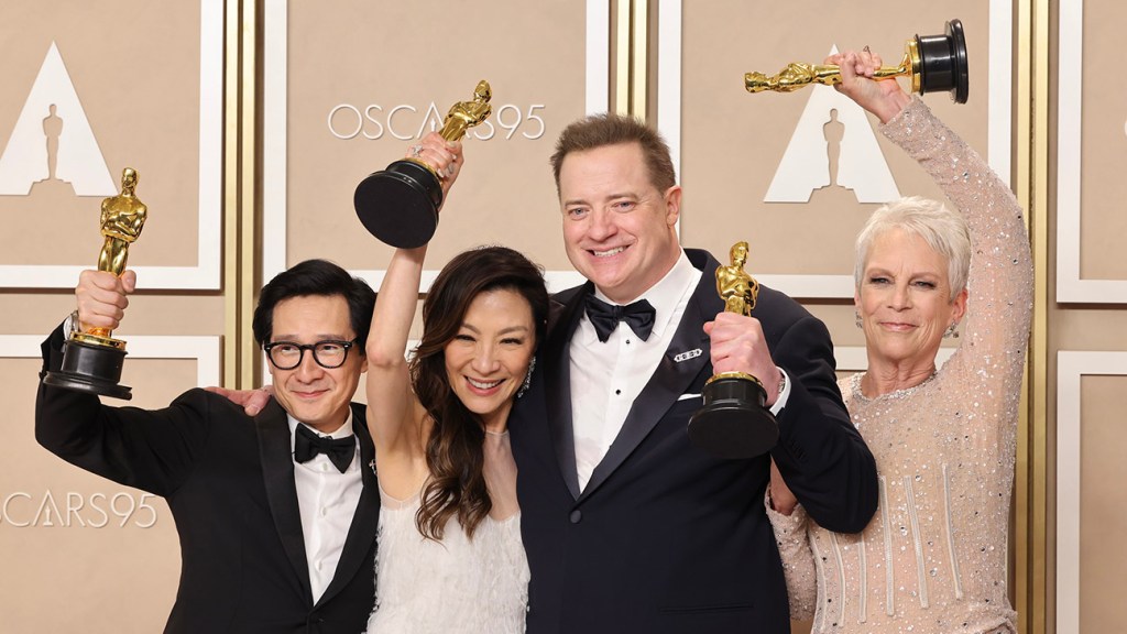 Oscar Night 2023: A Trend Toward Linguistic Realism and A24's Historic Sweep.