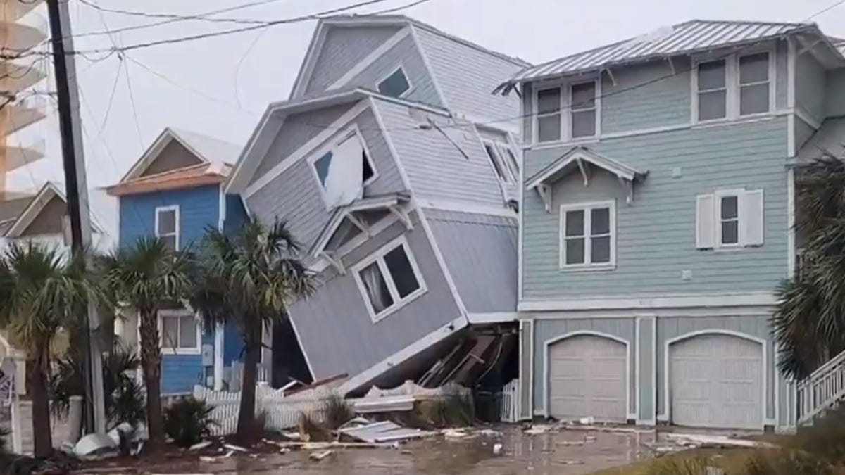 "Florida State of Emergency: Devastating Tornadoes Wreak Havoc Across Panhandle"