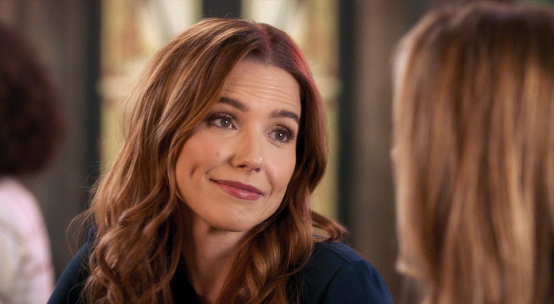 Featured image for Sophia Bush's Debut as Dr. Cass Beckman Stirs Drama on 'Grey's Anatomy'