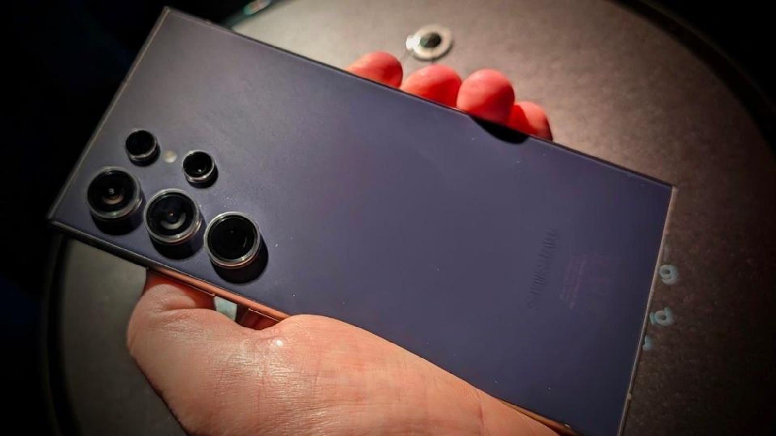 "Samsung Galaxy S24 Ultra: Unveiling the Ultimate Smartphone Experience"