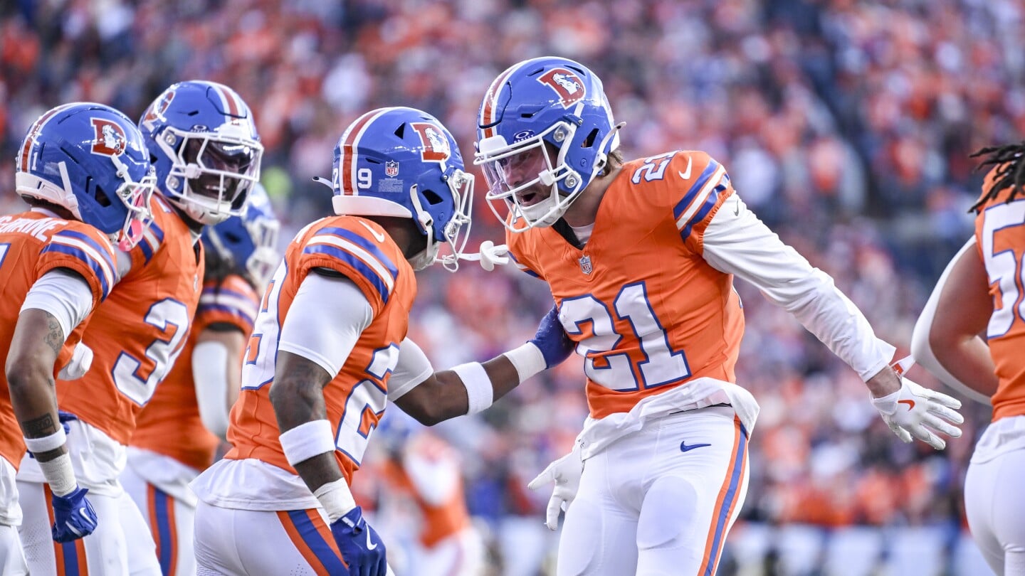 Featured image for Broncos Secure AFC Top Seed with 19-3 Win Over Chargers