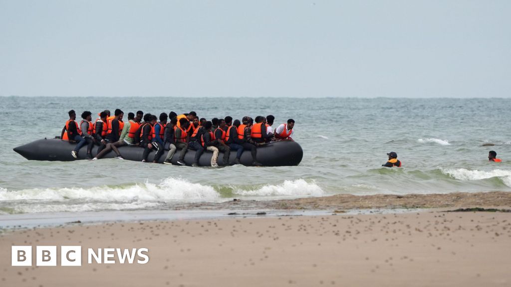 Featured image for UK Targets People Smugglers and Gang Leaders in New Sanctions