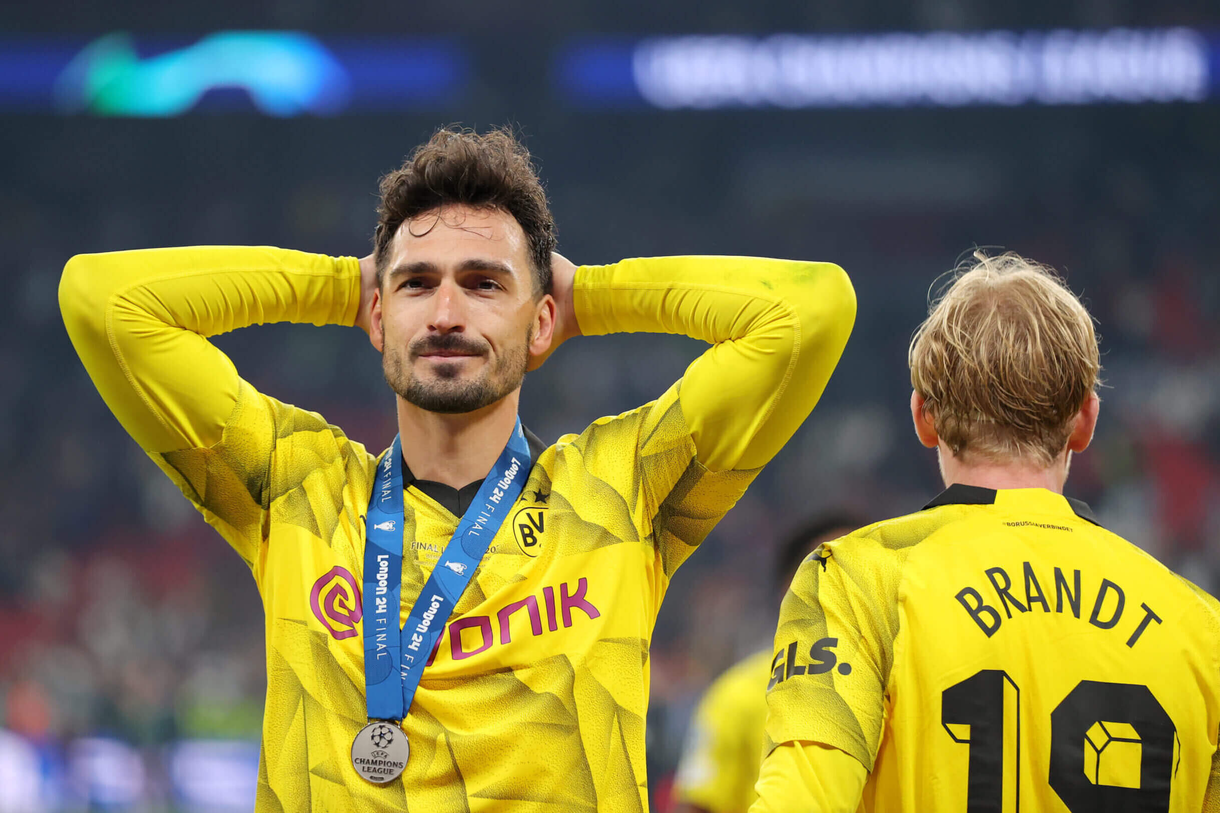 Featured image for Real Madrid Clinches 15th Champions League Title with 2-0 Win Over Dortmund