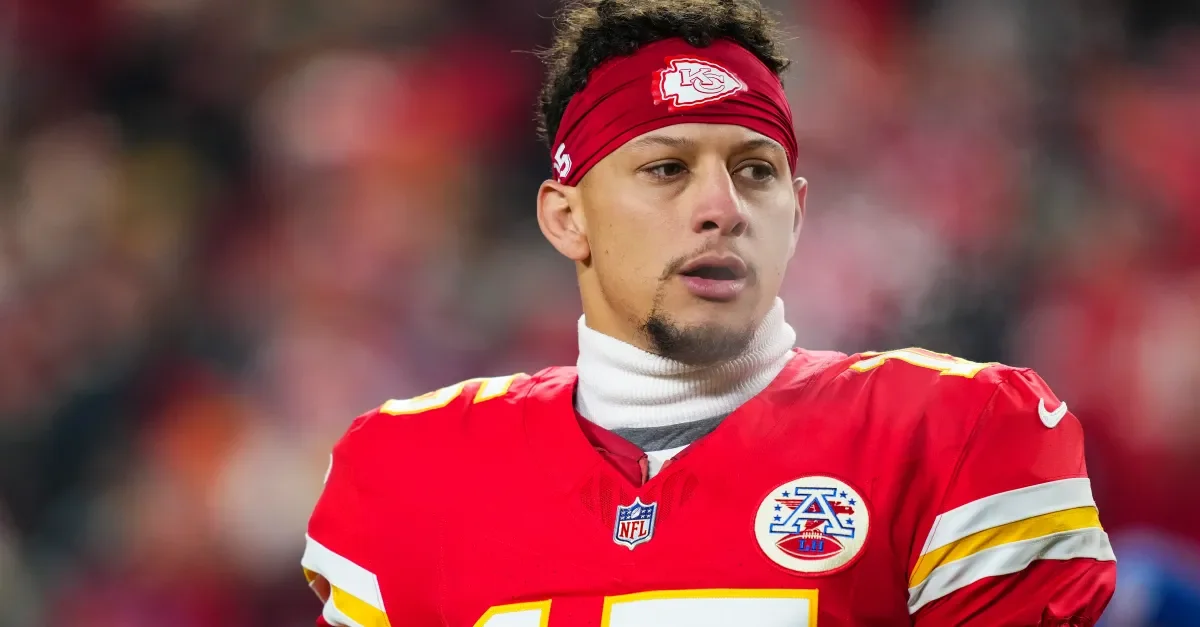 Chiefs Restructure Mahomes Deal, But 2027 Cap Challenge Looms