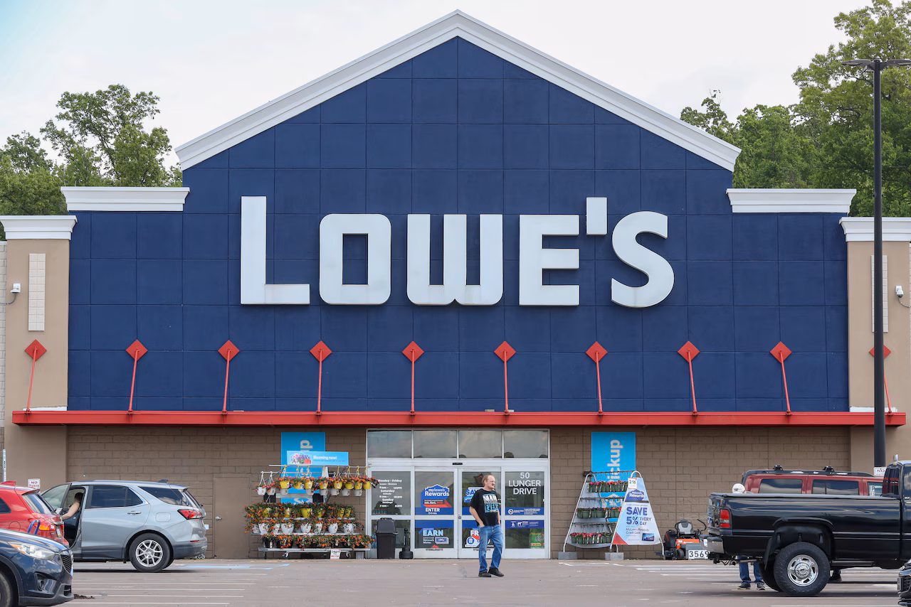 Featured image for Lowe's completes $8.8 billion acquisition of Foundation Building Materials