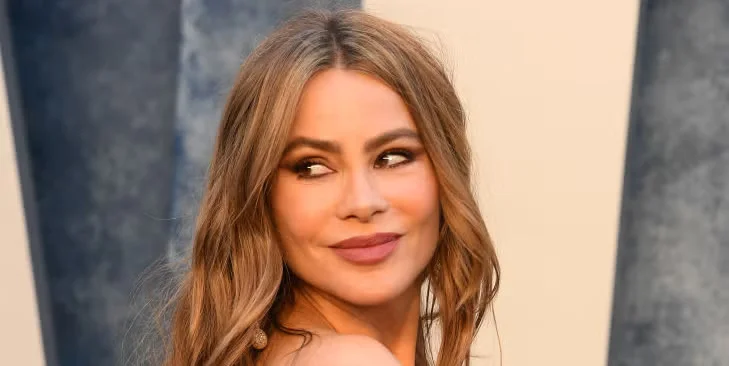 Sofía Vergara Enjoys Girls' Night Out as Joe Manganiello Goes Ringless