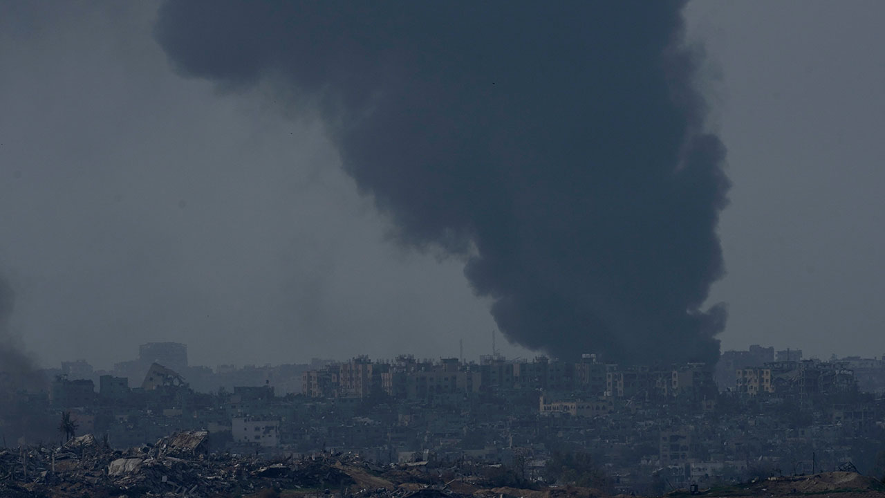 "UN Ceasefire Resolution for Gaza Rejected as Fighting Persists"