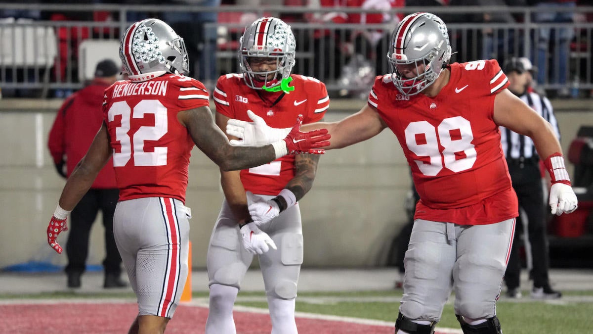 "Michigan's Favoritism Over Ohio State Signals a Shift in Rivalry Dynamics"
