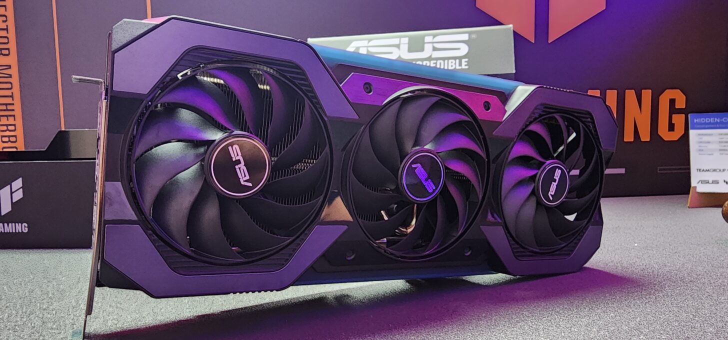 Featured image for ASUS Unveils Connector-Less RTX 4070 GPU Prototype.