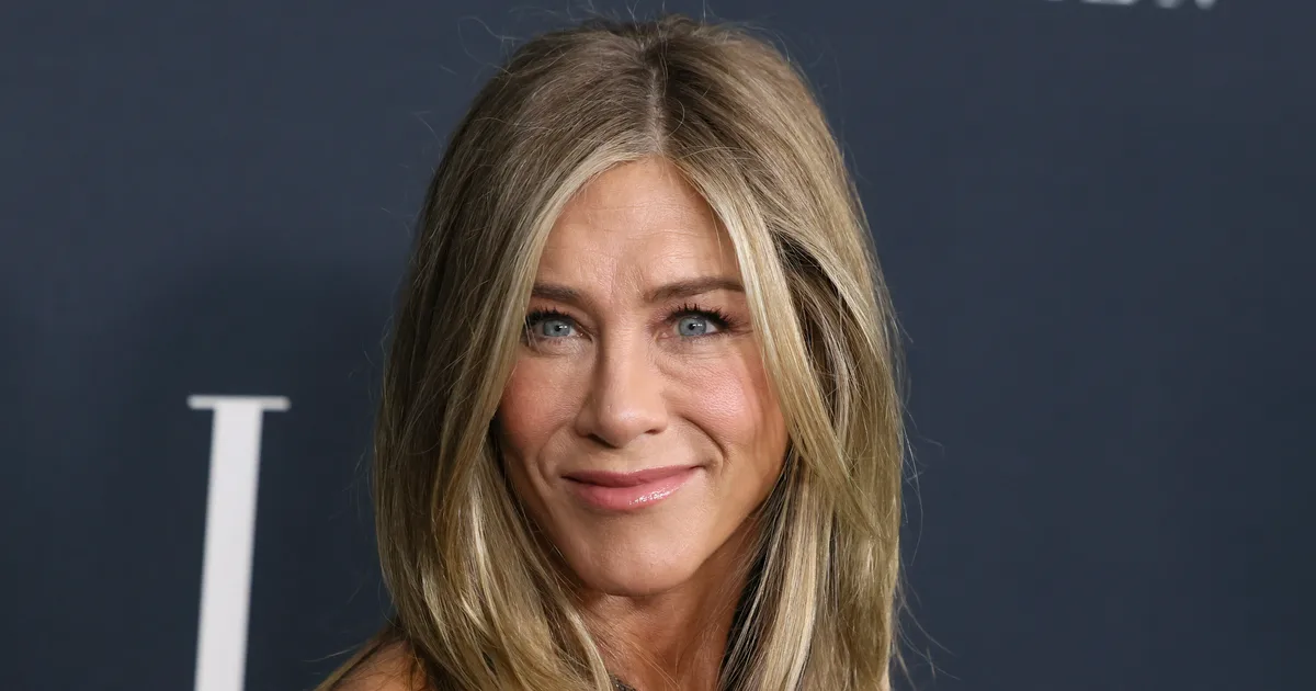 Featured image for Jennifer Aniston Celebrates First Christmas with Boyfriend Jim Curtis