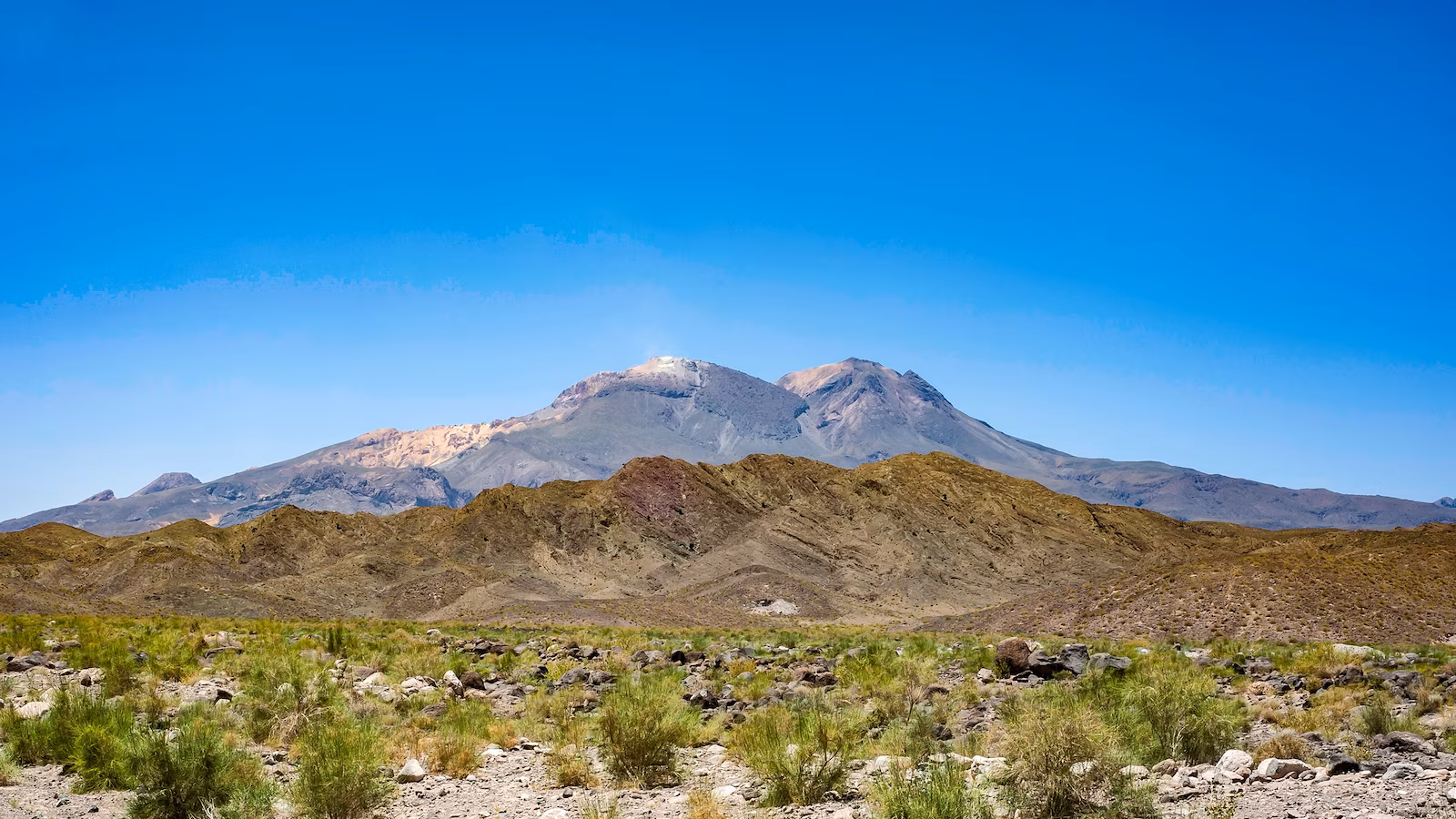 Featured image for Ancient Taftan Volcano Shows Signs of Awakening After 700,000 Years