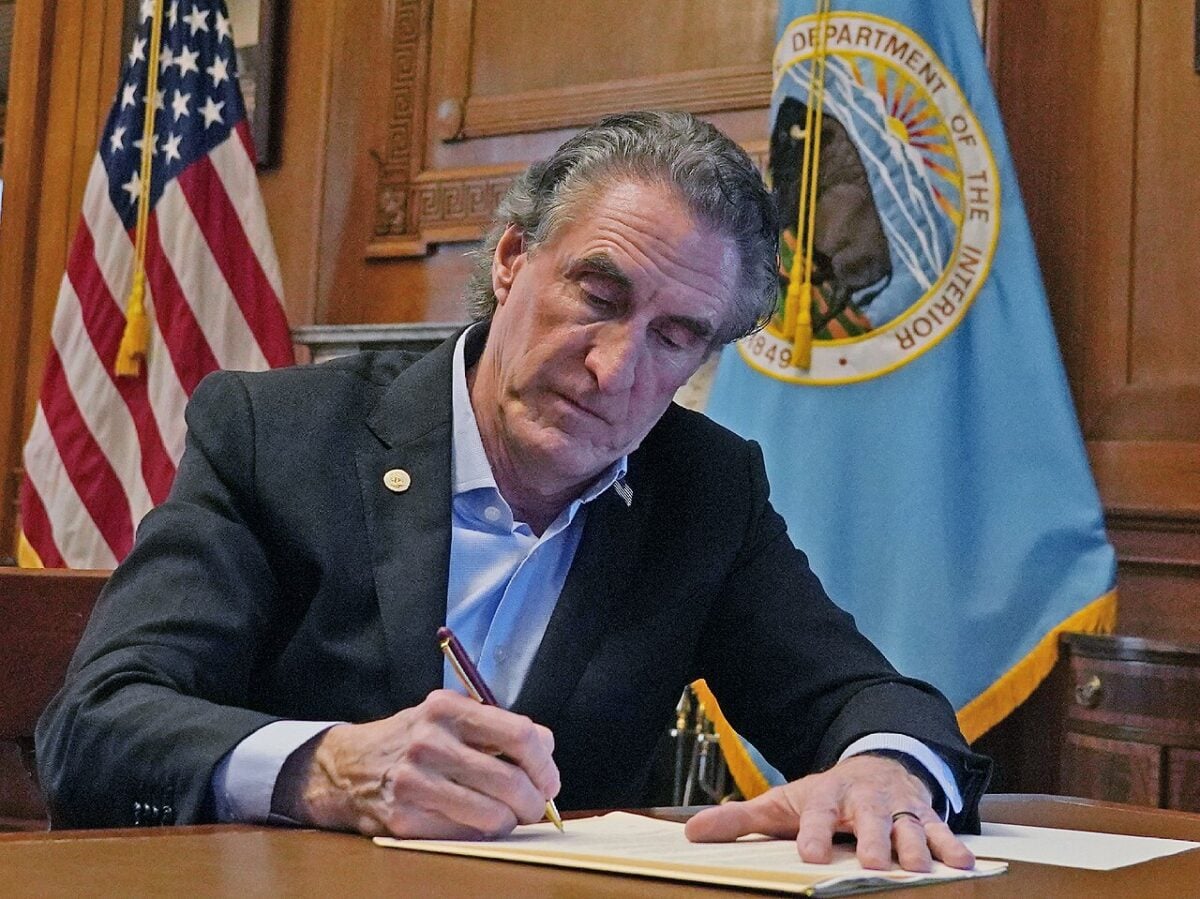 Featured image for Trump Administration Cancels Major Esmeralda 7 Solar Project