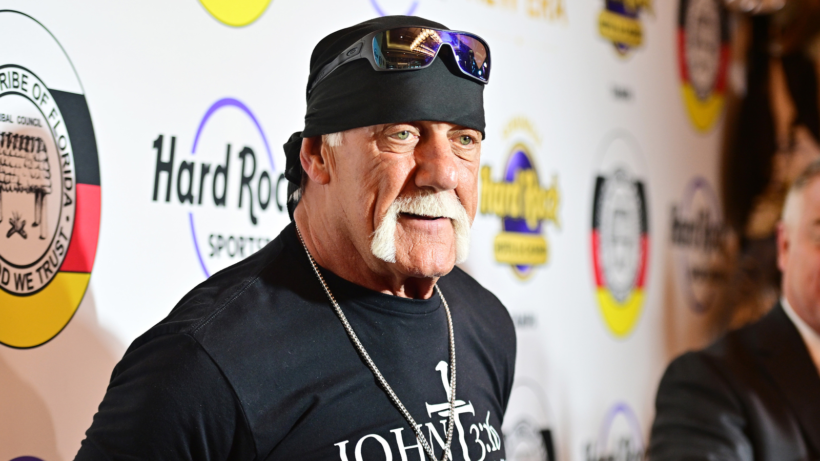Featured image for Hulk Hogan's Cause of Death: Heart Attack and Leukemia
