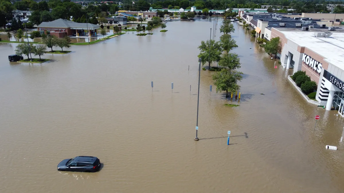 Featured image for "Severe Flooding Hits Detroit Metro's McNamara Terminal and Canton Roads"