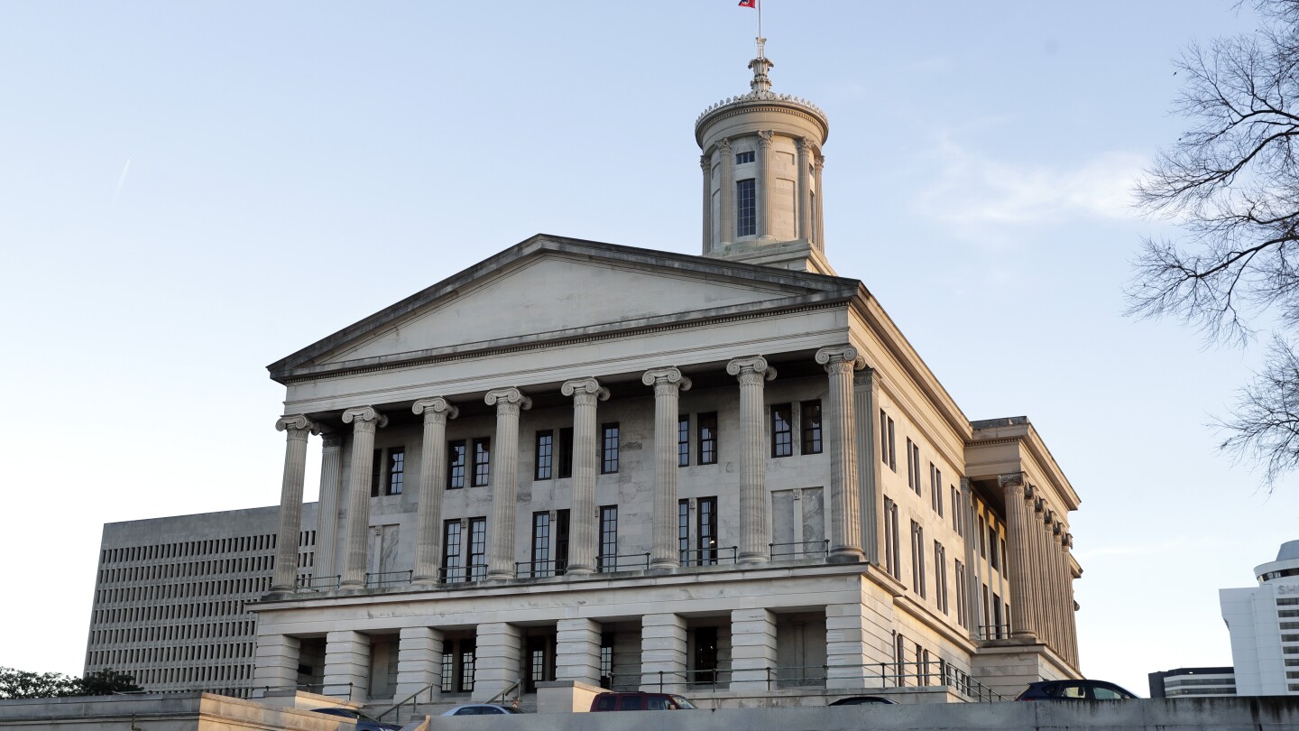 Tennessee Moves to Ban First-Cousin Marriages Despite Republican Opposition