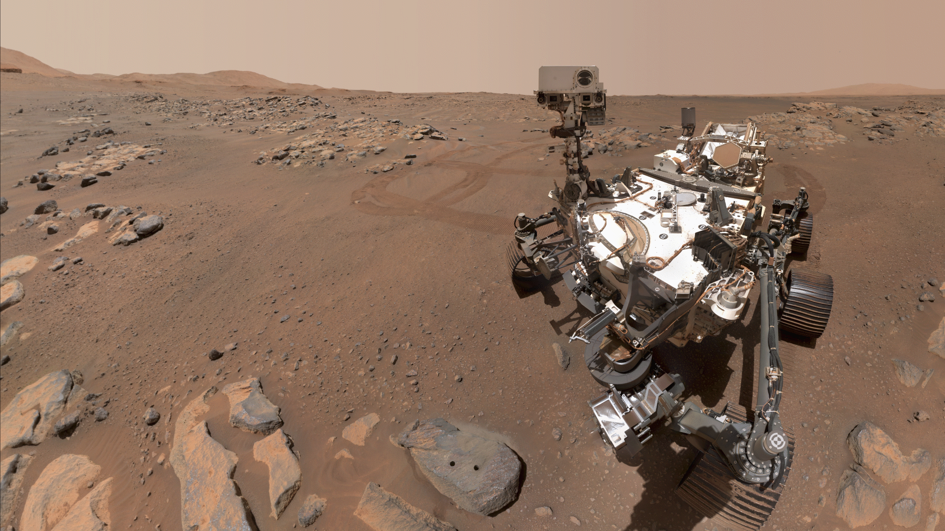 "NASA's Mars Robots and Helicopter Thrive Through Breaks and Experiments"