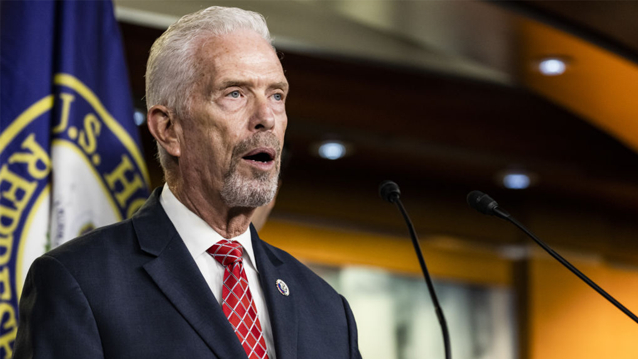 "House GOP Majority Further Diminishes as More Republicans Resign Early"